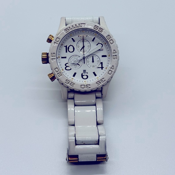 Nixon 42-20 Chrono - White/Gold - Picture 4 of 5